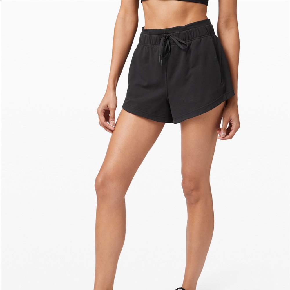 Lululemon inner glow shorts *Terry